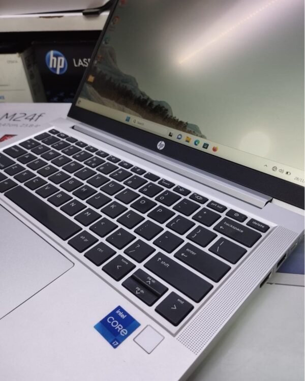 HP ProBook 430 G8 - Image 2