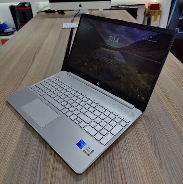 HP 15s G9 - Image 4