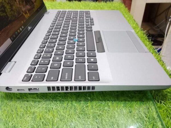 Dell Latitude 5510 - Image 4