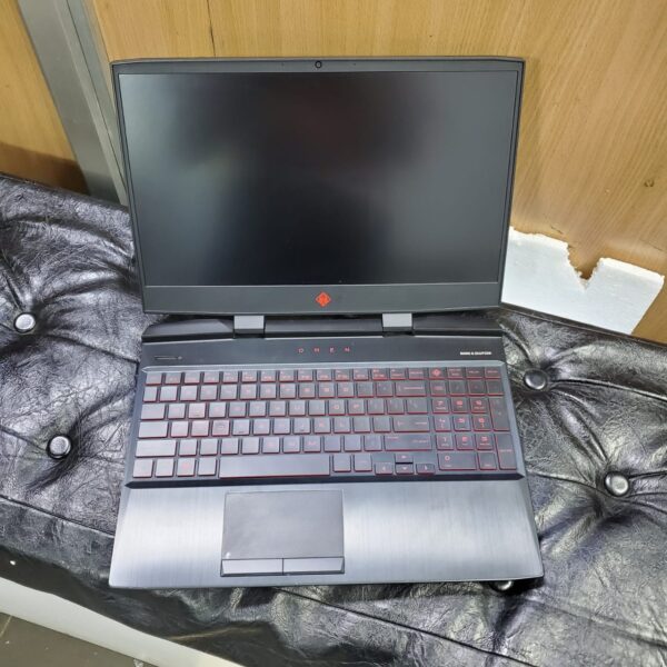 HP Omen 15