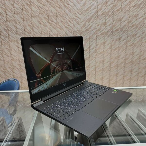 HP Victus 15 - Image 2