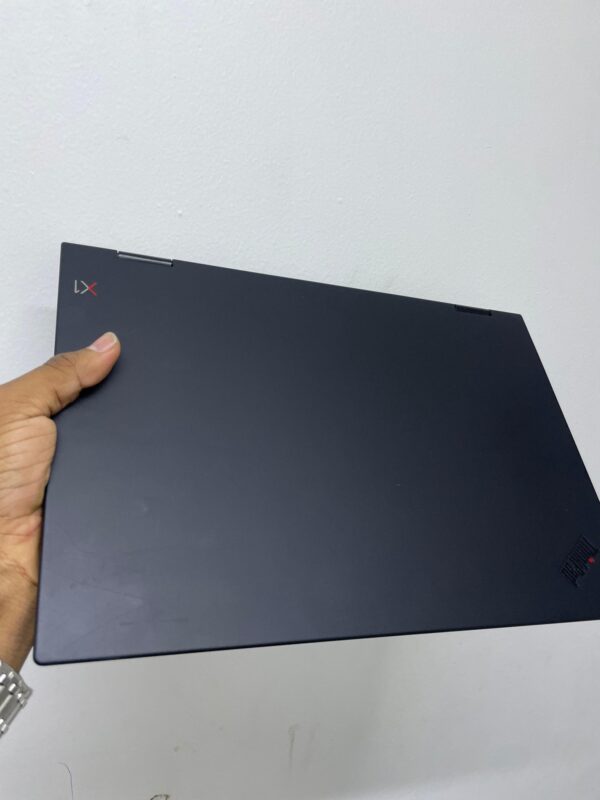 Lenovo ThinkPad X1 Yoga Gen 3 - Image 2