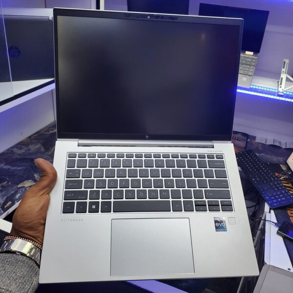 HP EliteBook 840 G9 - Image 3