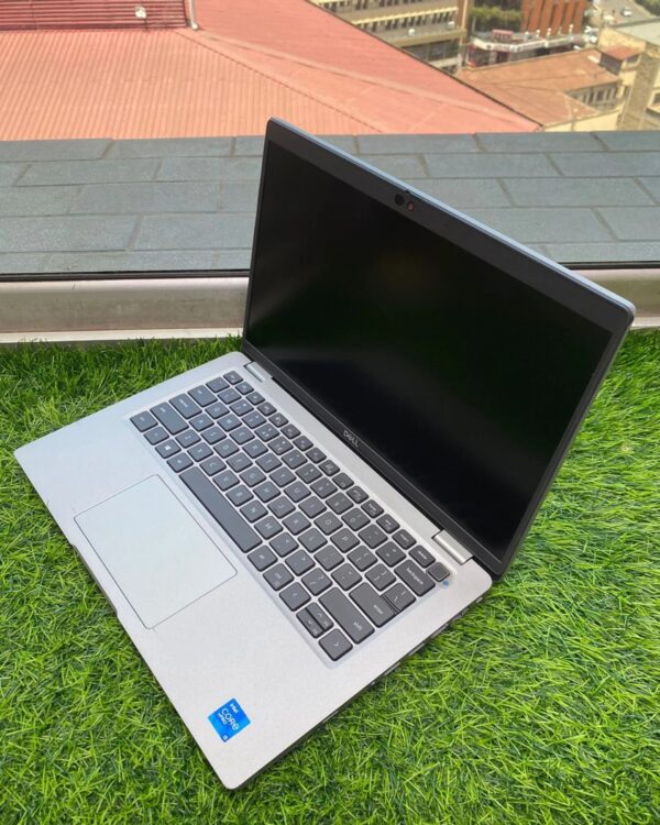 Dell Latitude 5420 - Image 2
