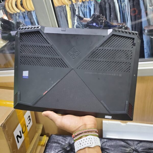 HP Omen 15 - Image 2