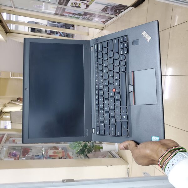 Lenovo ThinkPad X270
