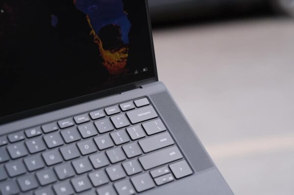 Dell Precision 5550 - Image 3