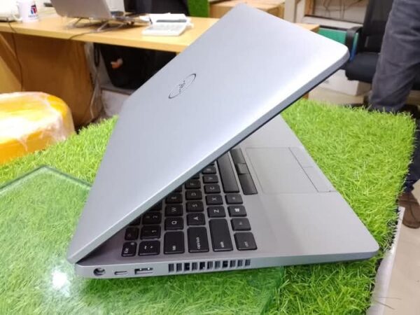 Dell Latitude 5510 - Image 6