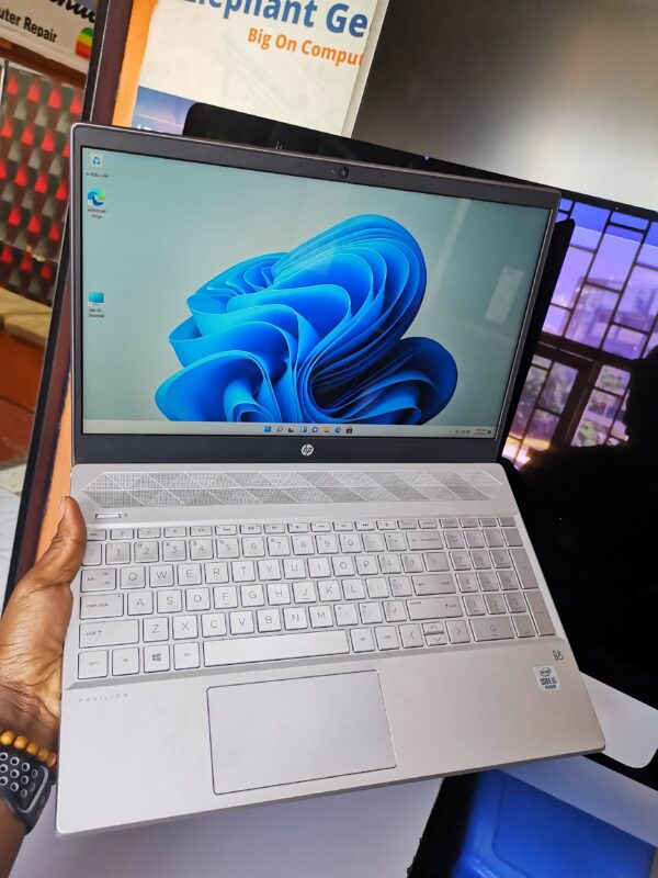 HP Pavilion 15